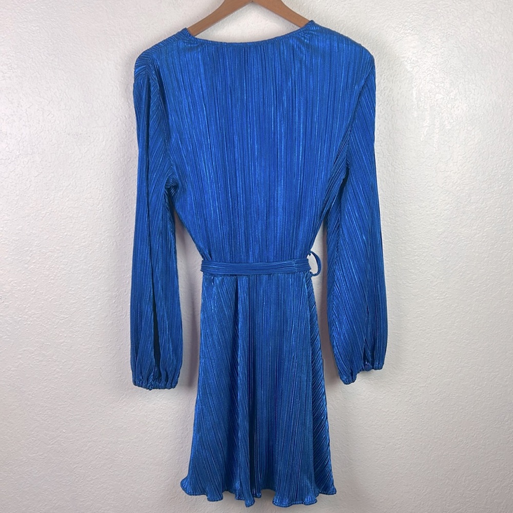 NEW nwt Bardot Bellissa Pleated Faux Wrap Mini Dress Vibrant Blue Metallic - Picture 8 of 8